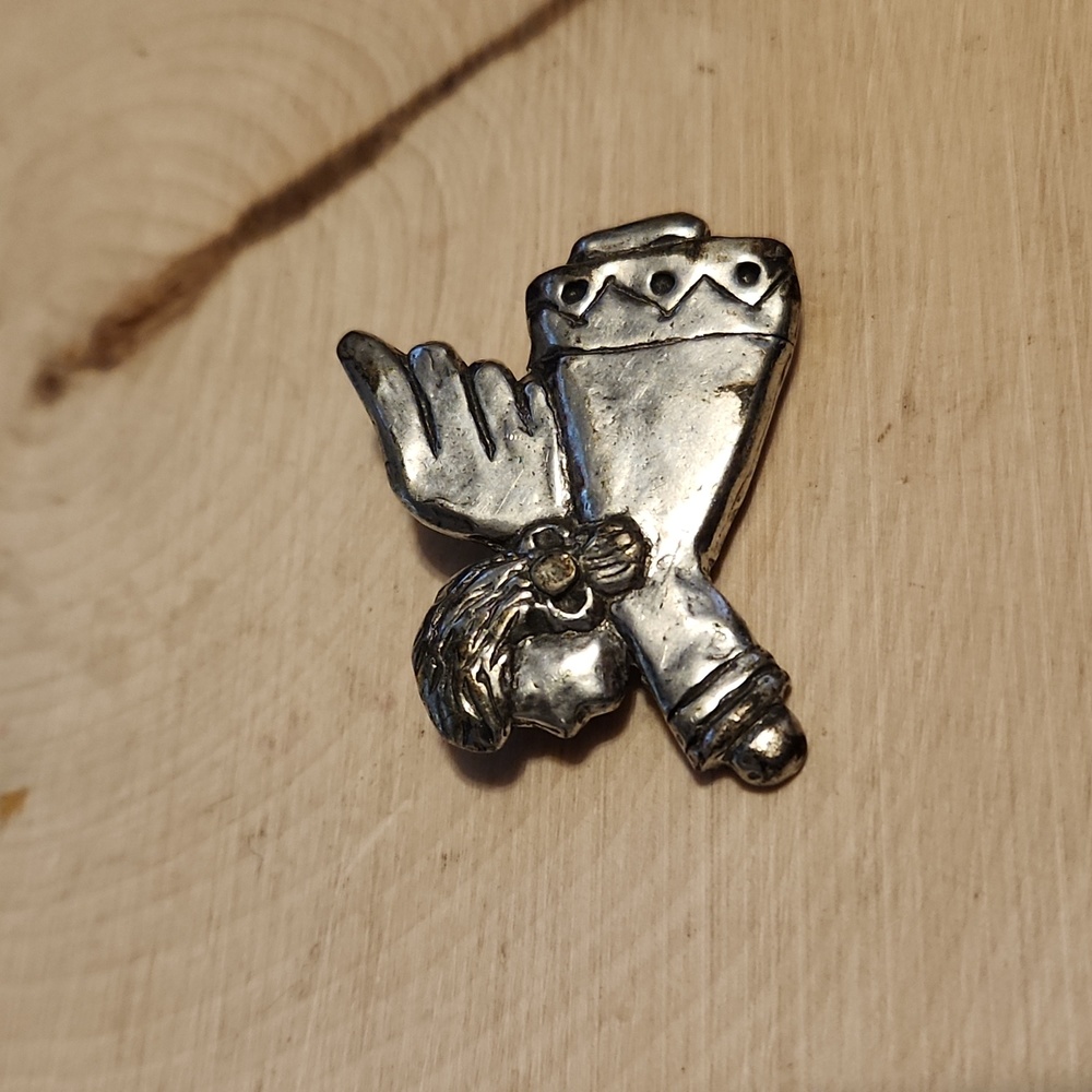Lovely Vintage Sheridan Pewter Angel Design Pin